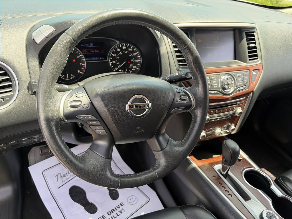 Used 2017 Nissan Pathfinder Platinum w/ Cargo Package AWD/4WD image 19