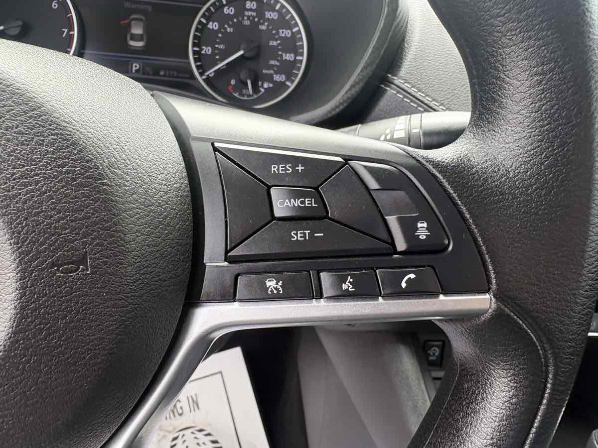 Used 2025 Nissan Sentra SV FWD image 20