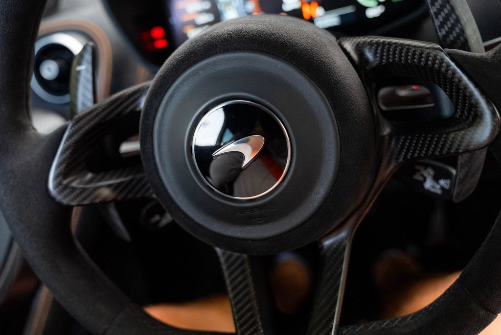 Used 2019 McLaren 600LT RWD image 60