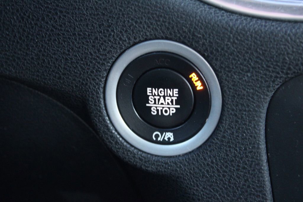 Used 2018 Dodge Charger R/T image 28