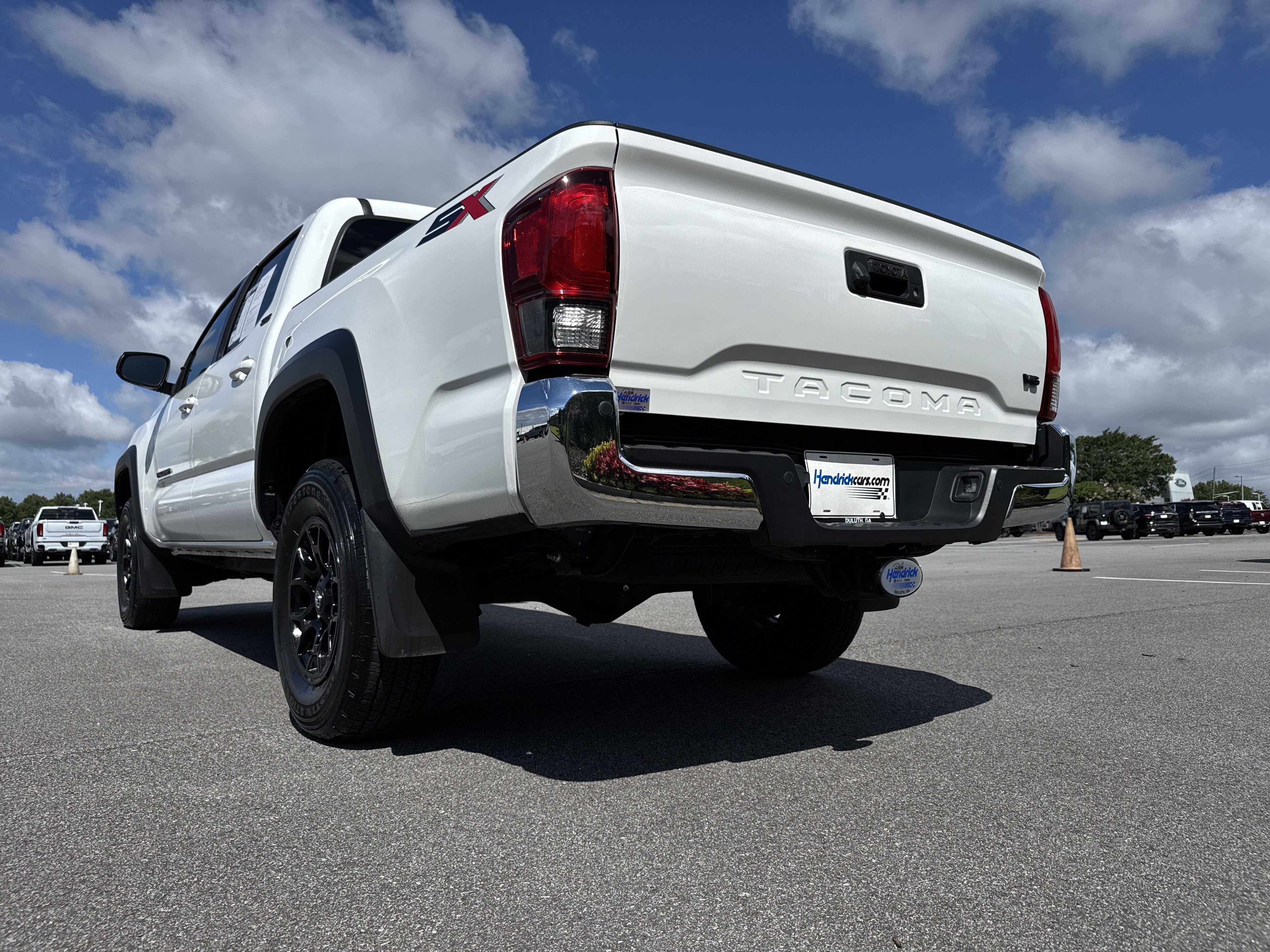 Used 2023 Toyota Tacoma SR5 RWD image 8