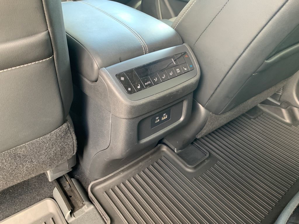 Used 2022 Nissan Pathfinder SL w/ SL Premium Package image 30