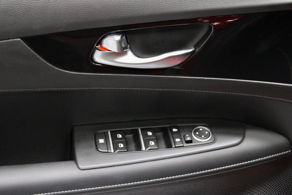 Used 2024 Kia Forte GT-Line w/ GT-Line Premium Package FWD image 23