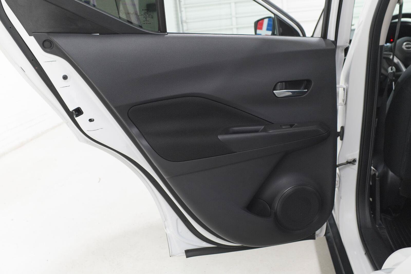 Used 2023 Nissan Kicks SV w/ Exterior Package FWD image 27