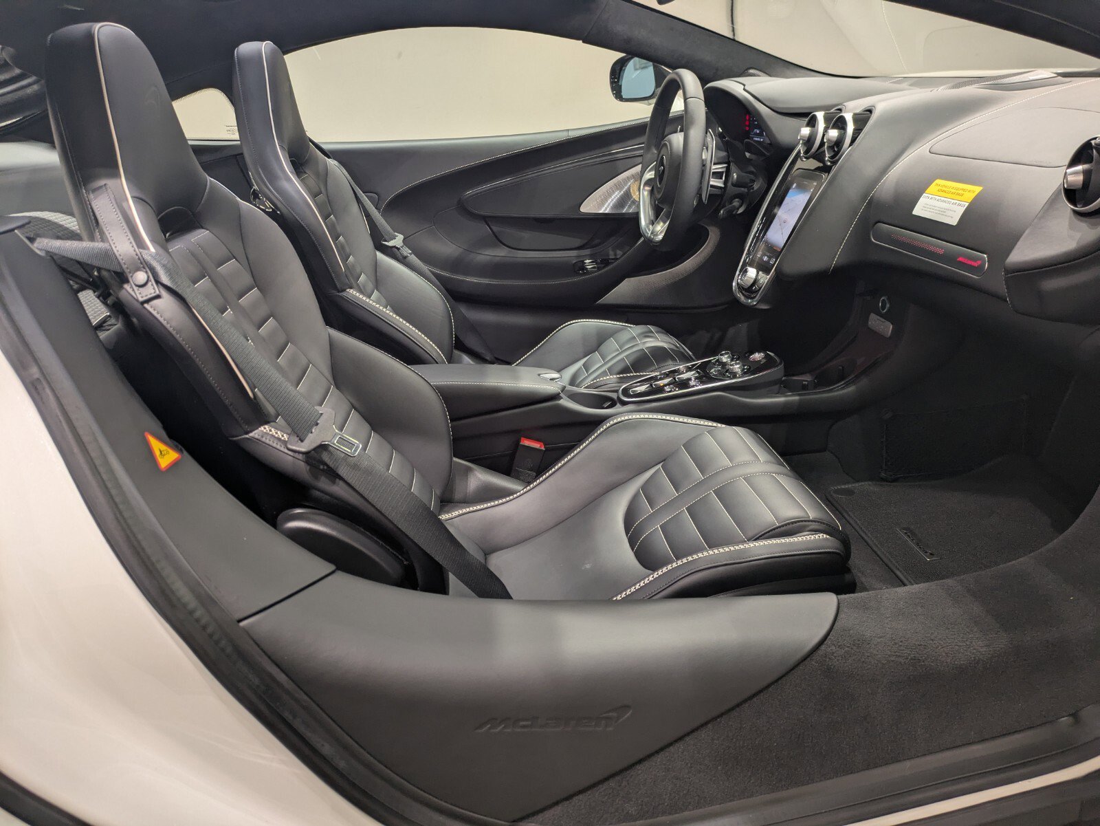 New 2025 McLaren GTS image 19