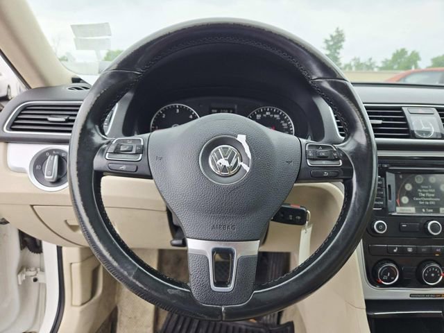 Used 2013 Volkswagen Passat TDI SE FWD image 7
