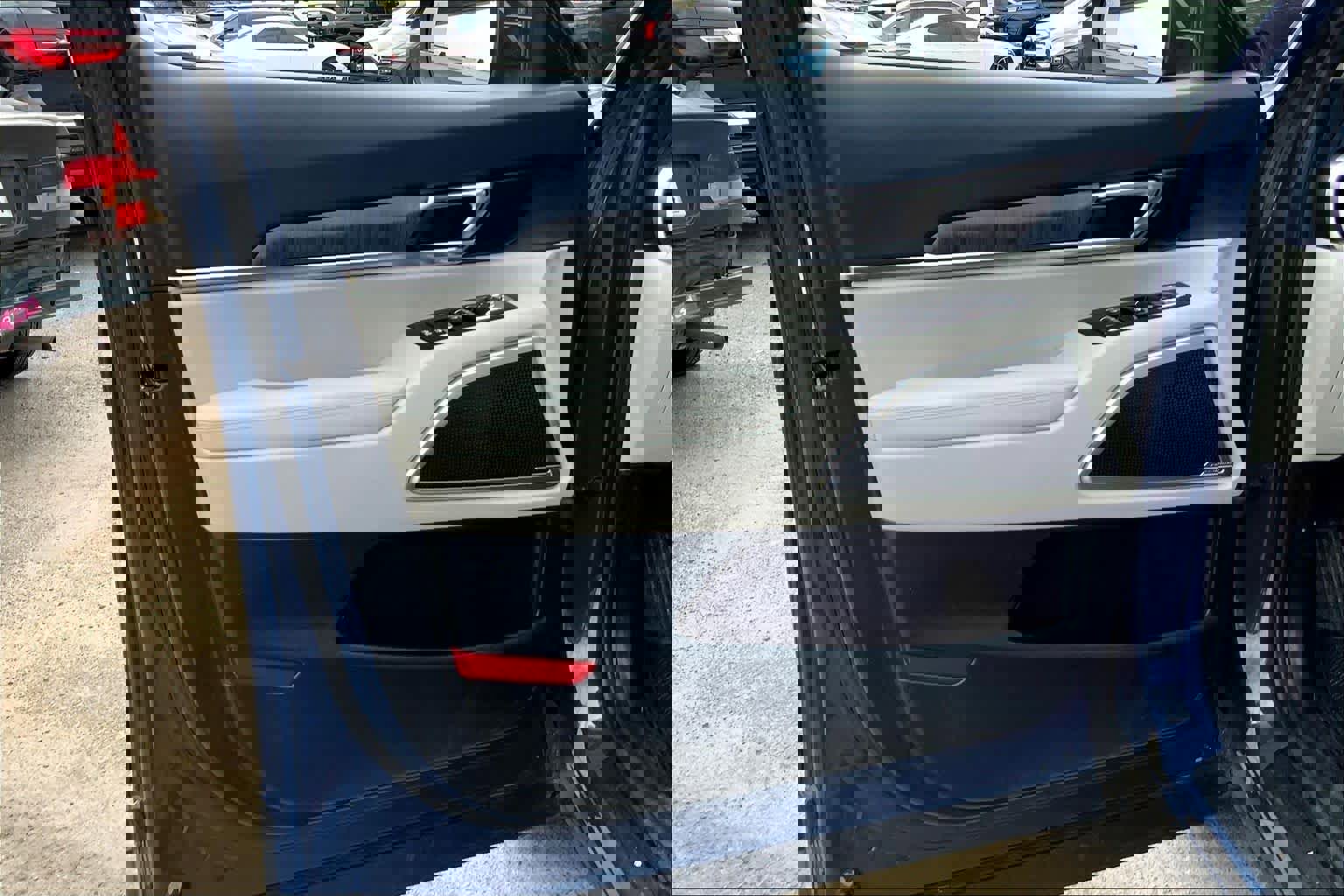 Used 2023 Kia Telluride EX w/ EX Captain's Chair Package image 20