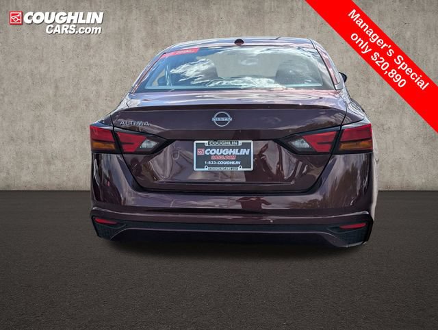 Certified 2025 Nissan Altima 2.5 SV FWD image 7