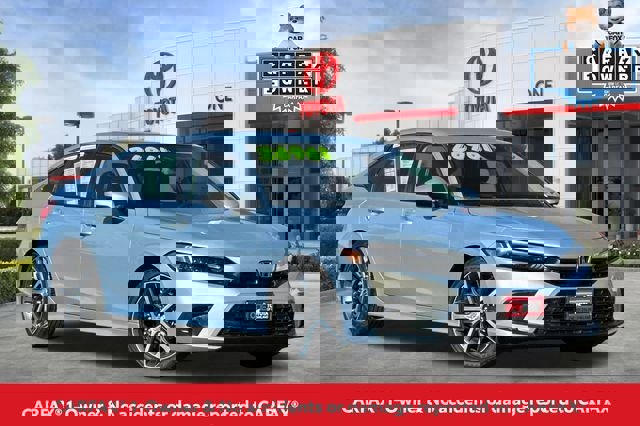 Used 2023 Honda Civic Touring image 2