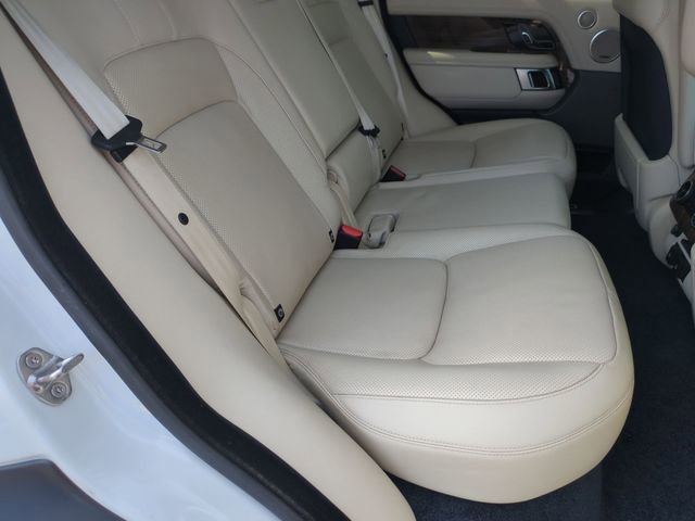 Used 2018 Land Rover Range Rover HSE AWD/4WD image 17
