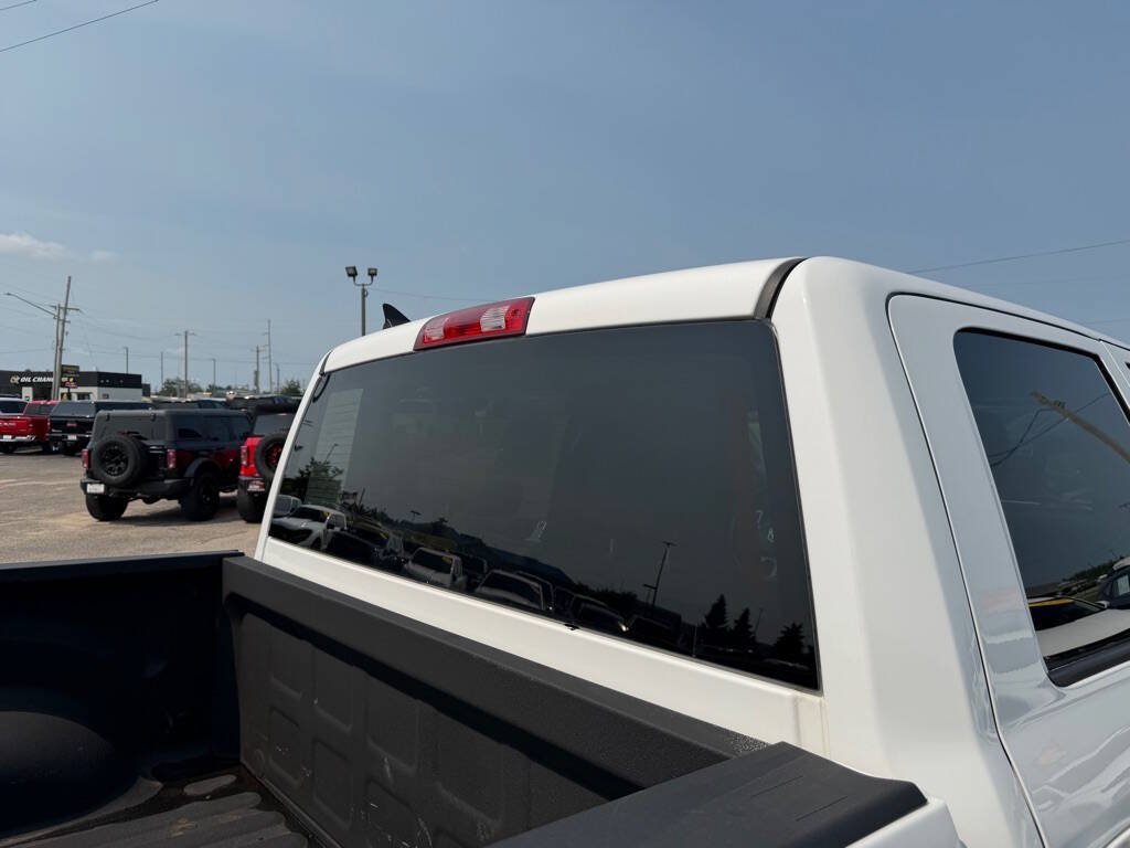 Used 2022 RAM 1500 Classic SLT w/ Electronics Convenience Group AWD/4WD image 46
