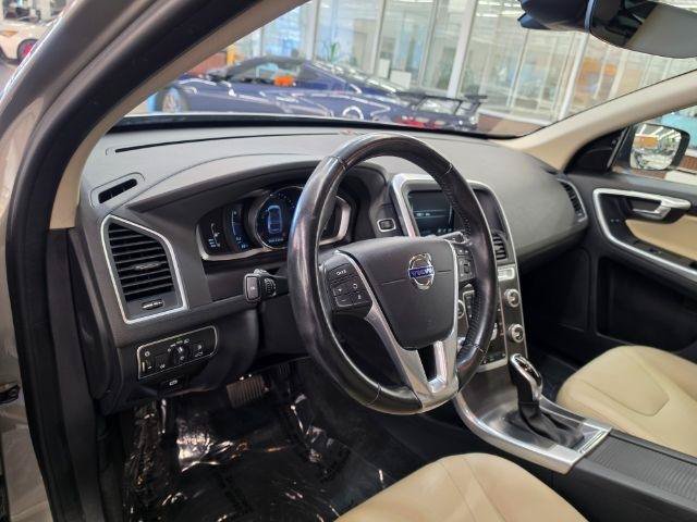 Used 2016 Volvo XC60 T5 Premier w/ Climate Package AWD/4WD image 8
