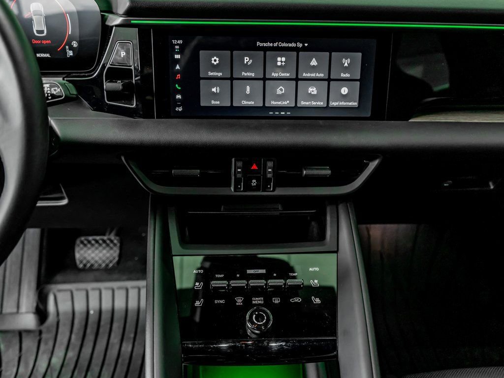 Certified 2024 Porsche Macan 4 Electric AWD/4WD image 17