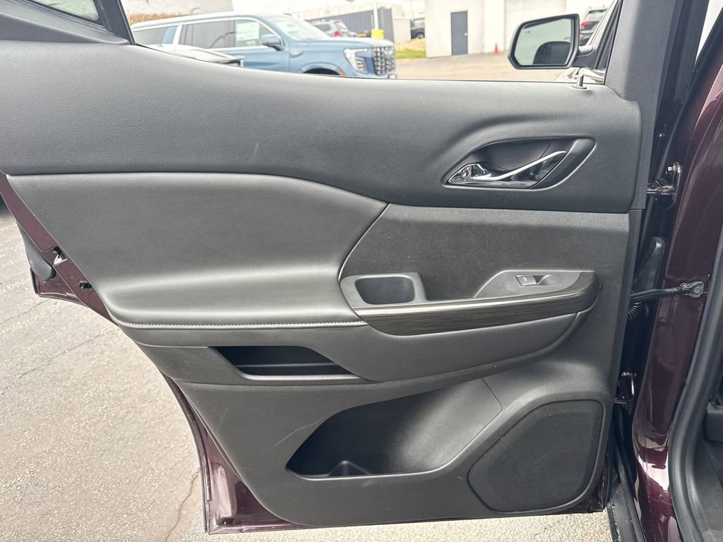 Used 2017 GMC Acadia SLT image 33