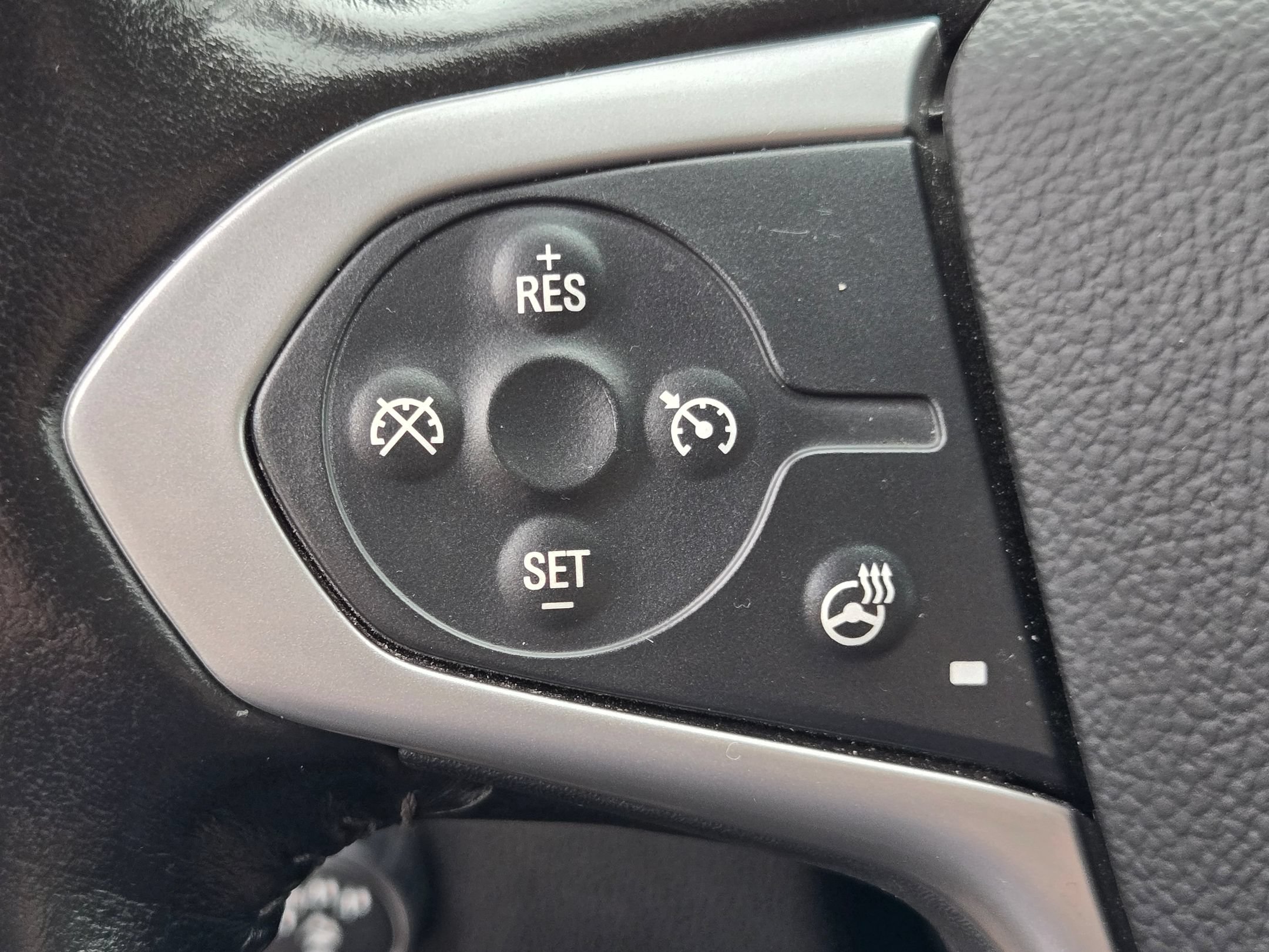 Used 2022 Chevrolet Colorado ZR2 AWD/4WD image 27