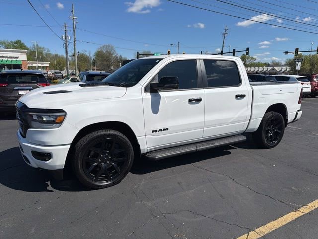 Used 2023 RAM 1500 Laramie AWD/4WD image 3