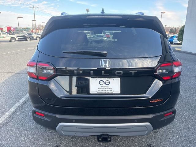 New 2025 Honda Pilot TrailSport image 4