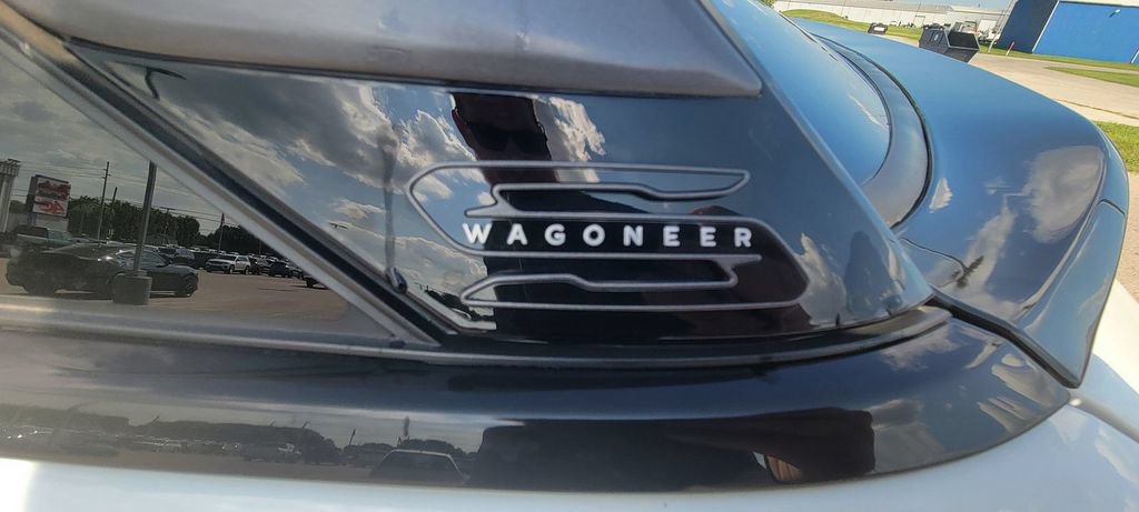 Used 2025 Jeep Wagoneer S Launch Edition w/ Trailer Tow Group AWD/4WD image 7