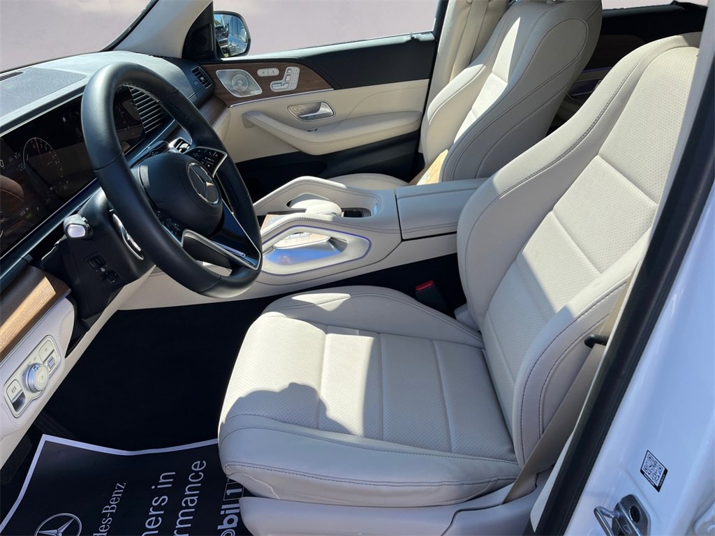 Certified 2025 Mercedes-Benz GLE 450e 4MATIC image 9
