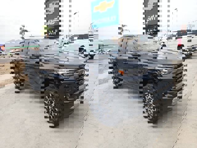 New 2026 Chevrolet Colorado Z71 image 2