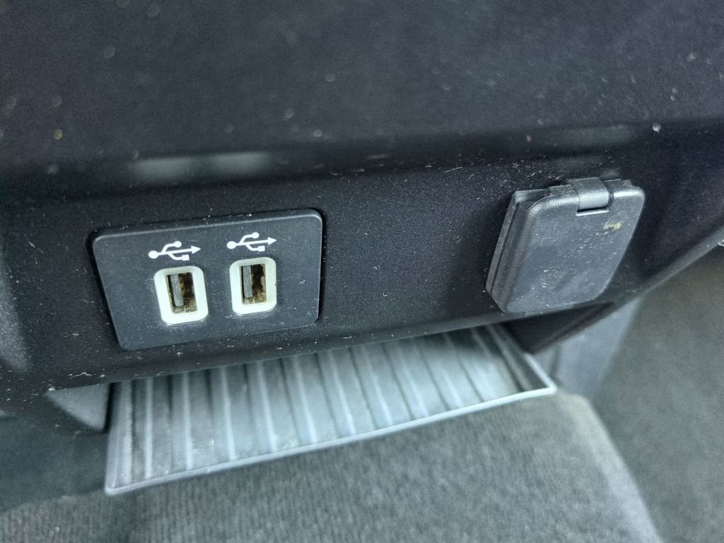 Used 2019 Ford F150 XLT image 24