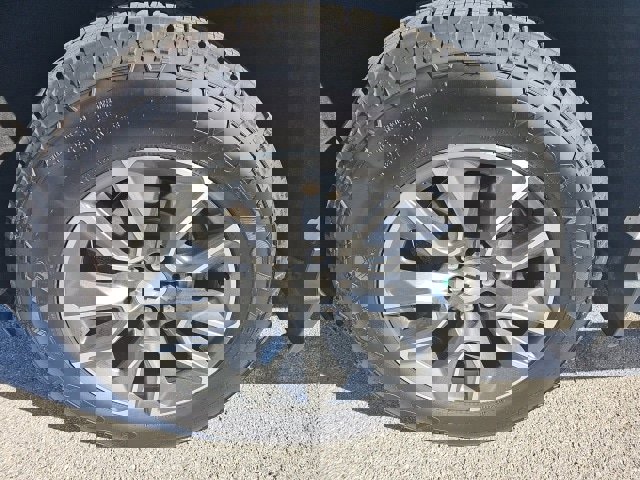 Used 2023 Chevrolet Silverado 1500 LTZ w/ Z71 Off-Road Package image 4