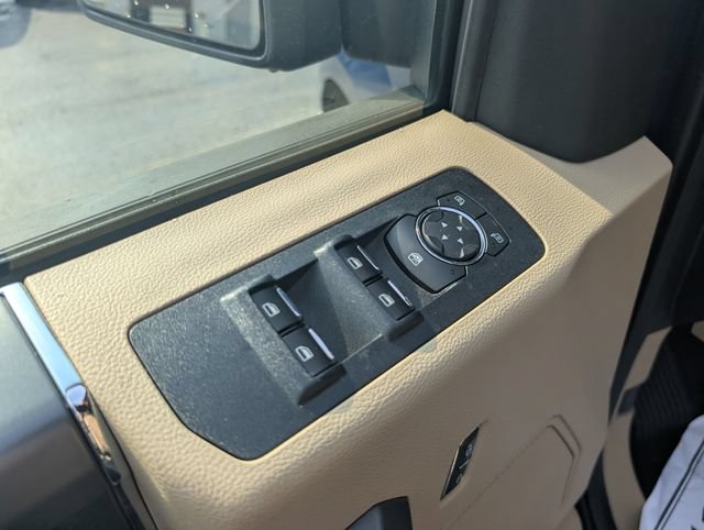Used 2018 Ford F150 XLT w/ Equipment Group 302A Luxury AWD/4WD image 13