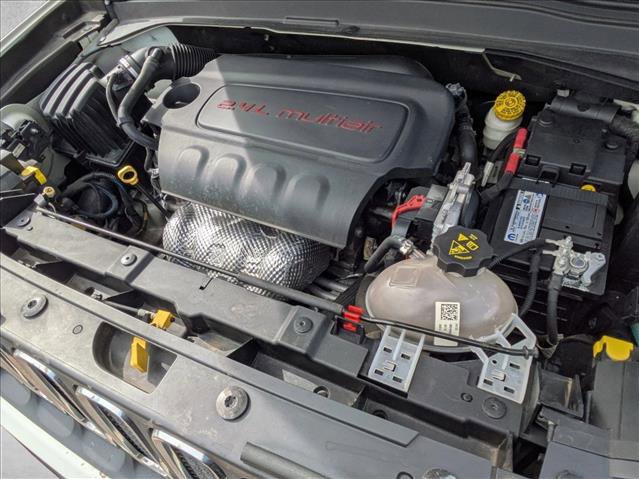 Used 2015 Jeep Renegade Latitude w/ Cold Weather Group image 25