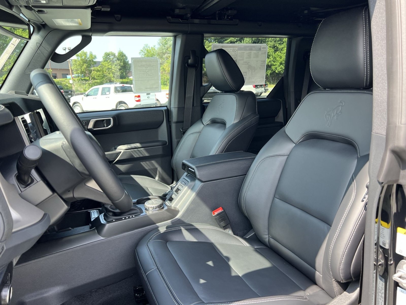 New 2026 Ford Bronco Outer Banks AWD/4WD image 13
