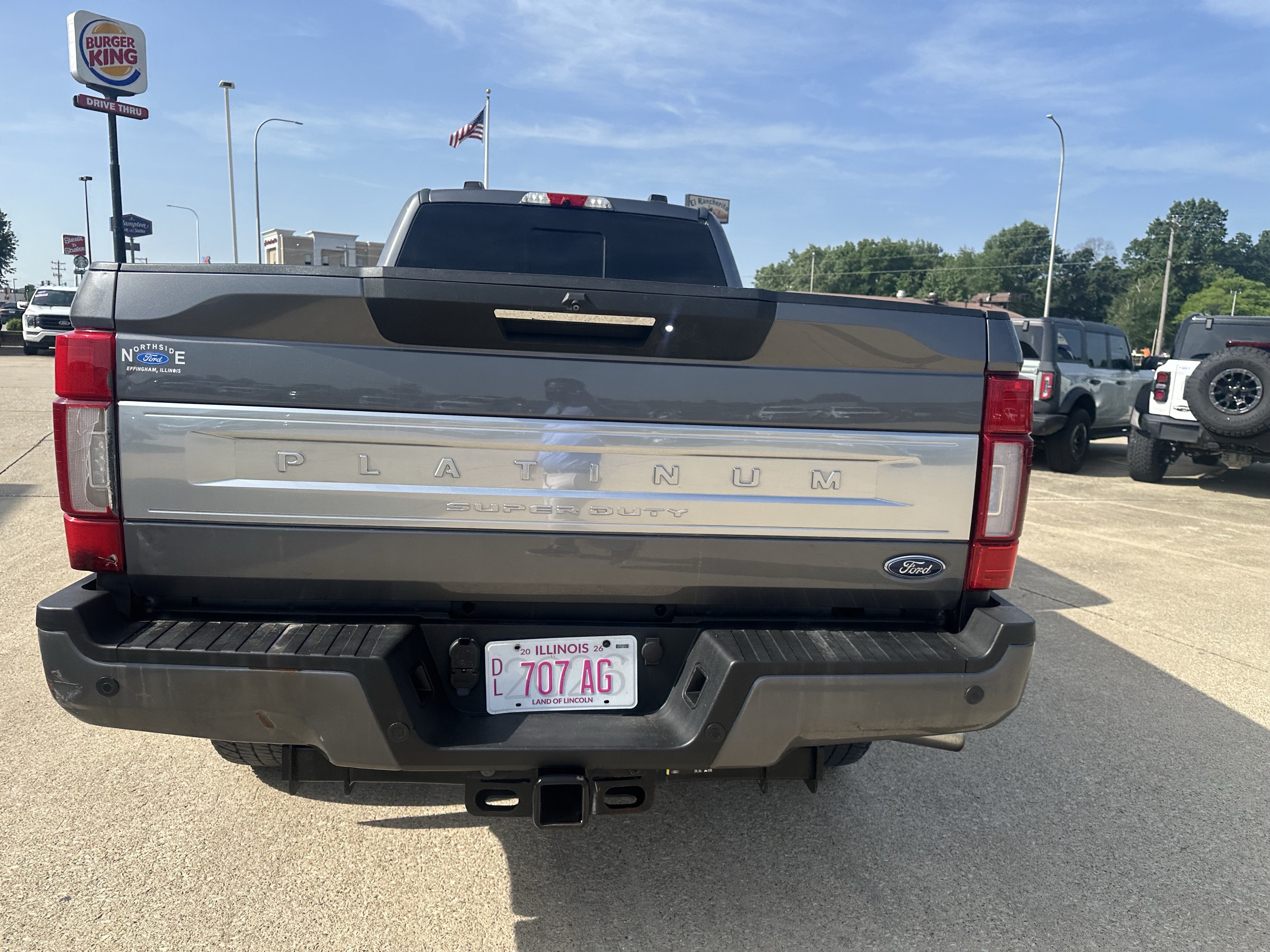 Used 2022 Ford F350 Platinum AWD/4WD image 9