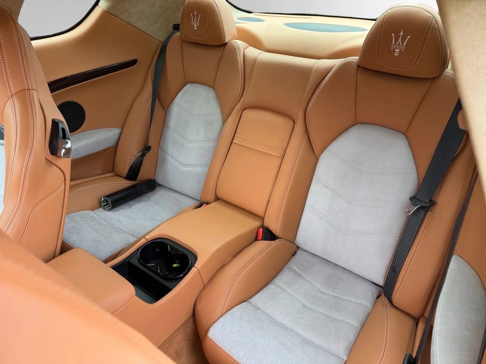 Used 2018 Maserati GranTurismo Sport image 17