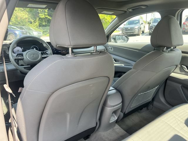 Certified 2025 Hyundai Elantra SEL FWD image 36