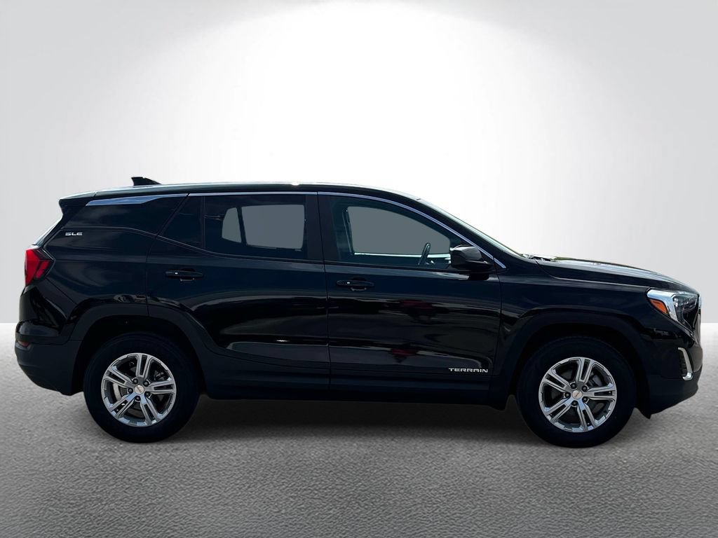 Certified 2021 GMC Terrain SLE w/ LPO, Floor Liner Package AWD/4WD image 6