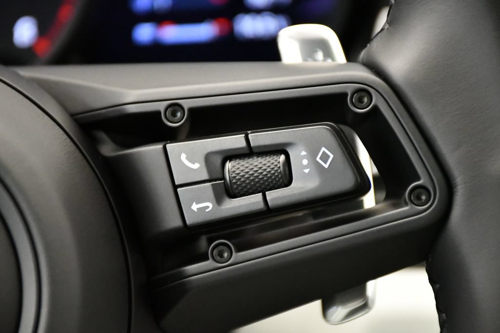 Certified 2026 Porsche Macan Turbo AWD/4WD image 29