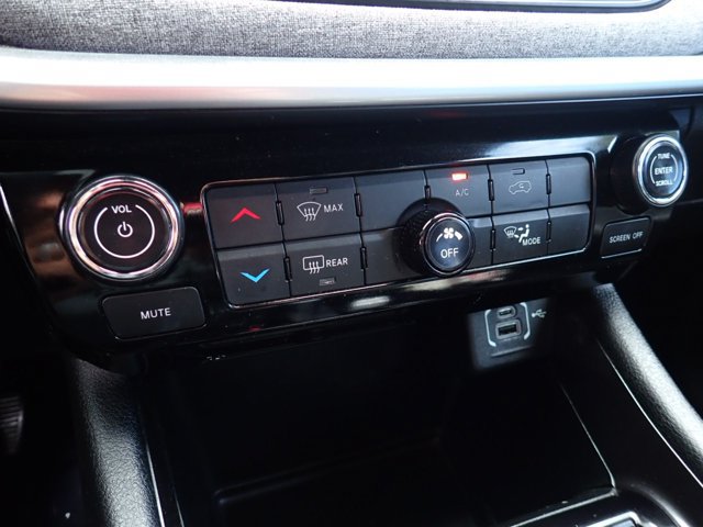 Used 2024 Jeep Compass Latitude AWD/4WD image 18