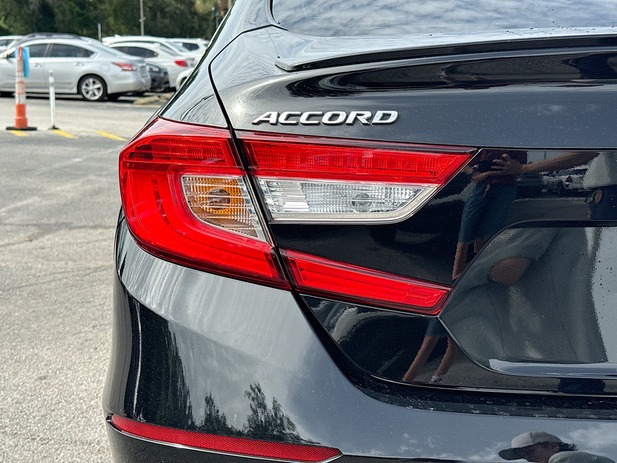Used 2020 Honda Accord Sport image 10