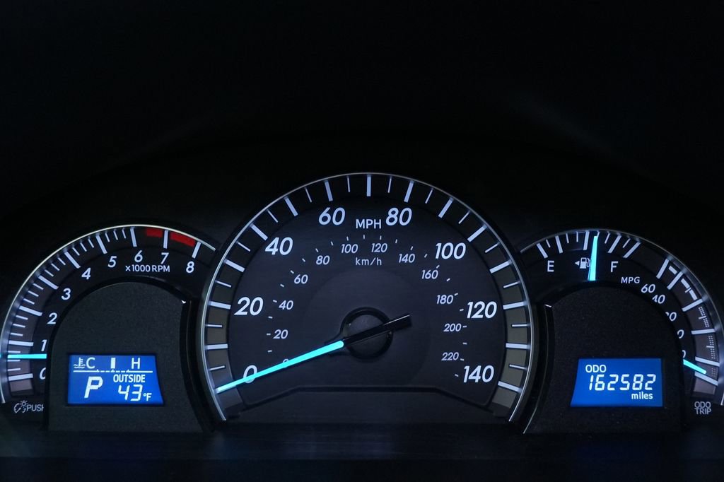 Used 2013 Toyota Camry SE w/ Leather Pkg image 37