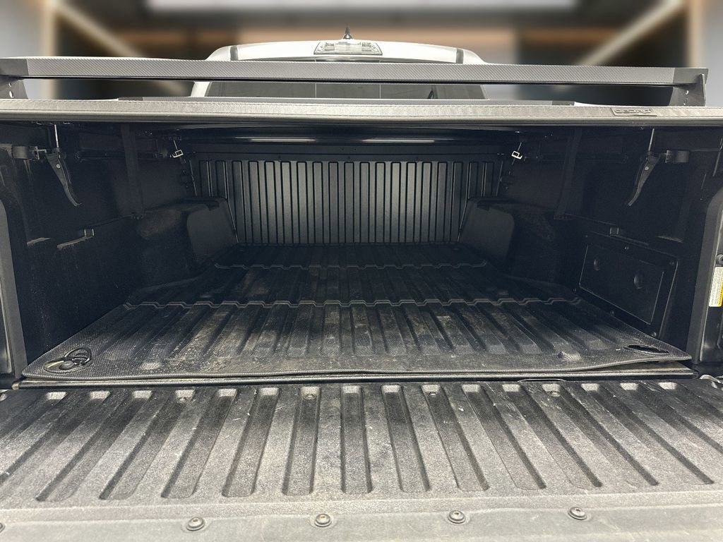 Used 2021 Toyota Tacoma SR5 RWD image 11