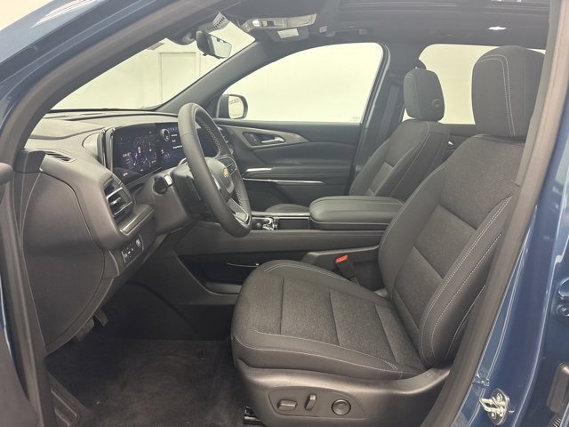 New 2026 Chevrolet Traverse LT w/ Sun and Wheel Package image 24