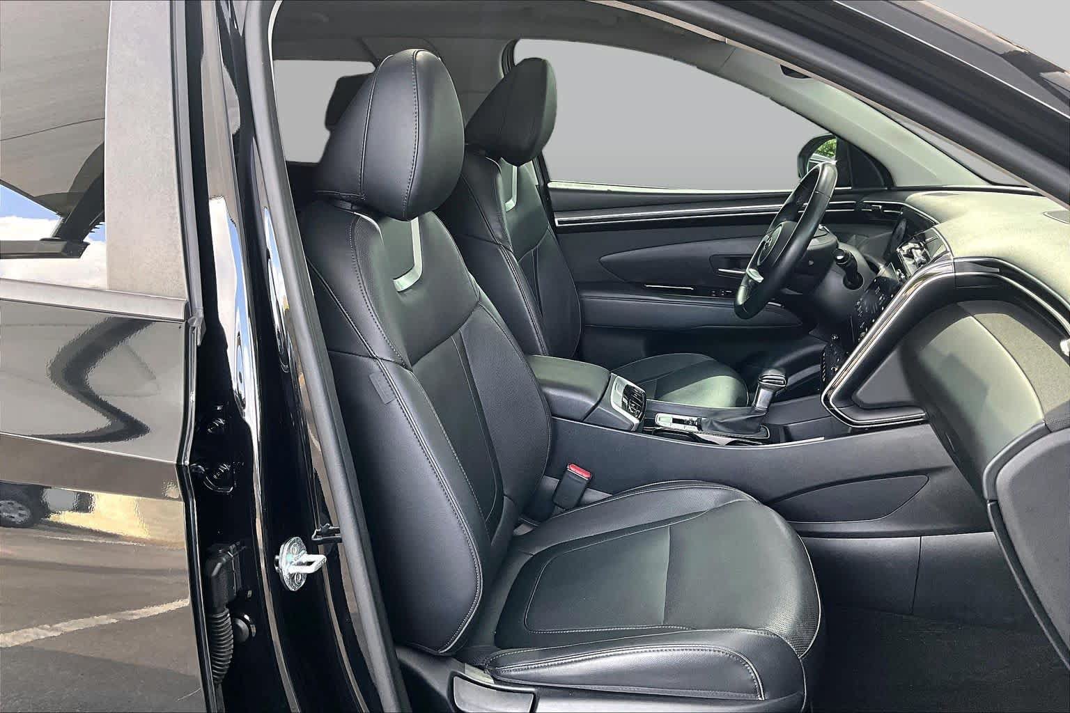 Used 2022 Hyundai Tucson SEL w/ Convenience + Premium Package FWD image 9