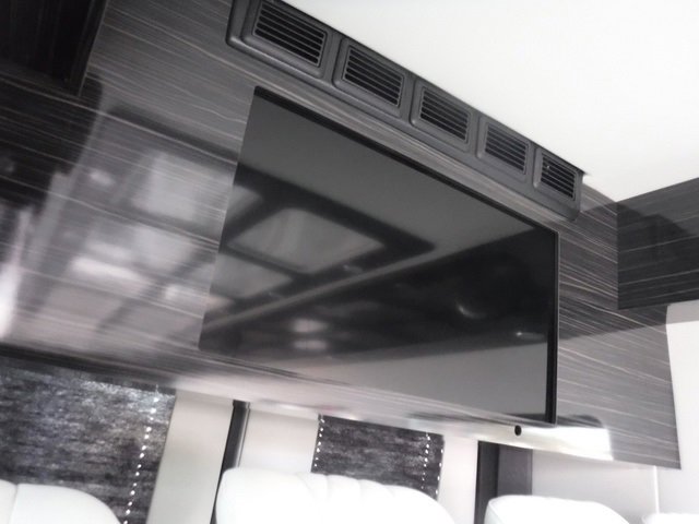 Used 2023 Mercedes-Benz Sprinter 3500 w/ Parking Package image 18