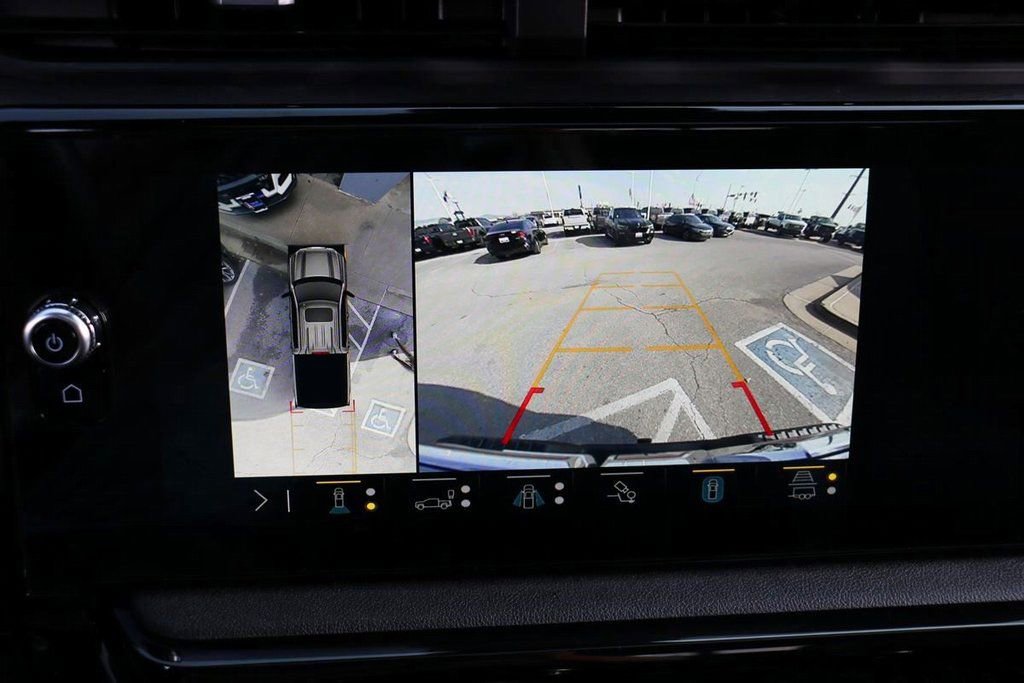 Used 2023 GMC Sierra 1500 AT4 w/ Technology Package image 16