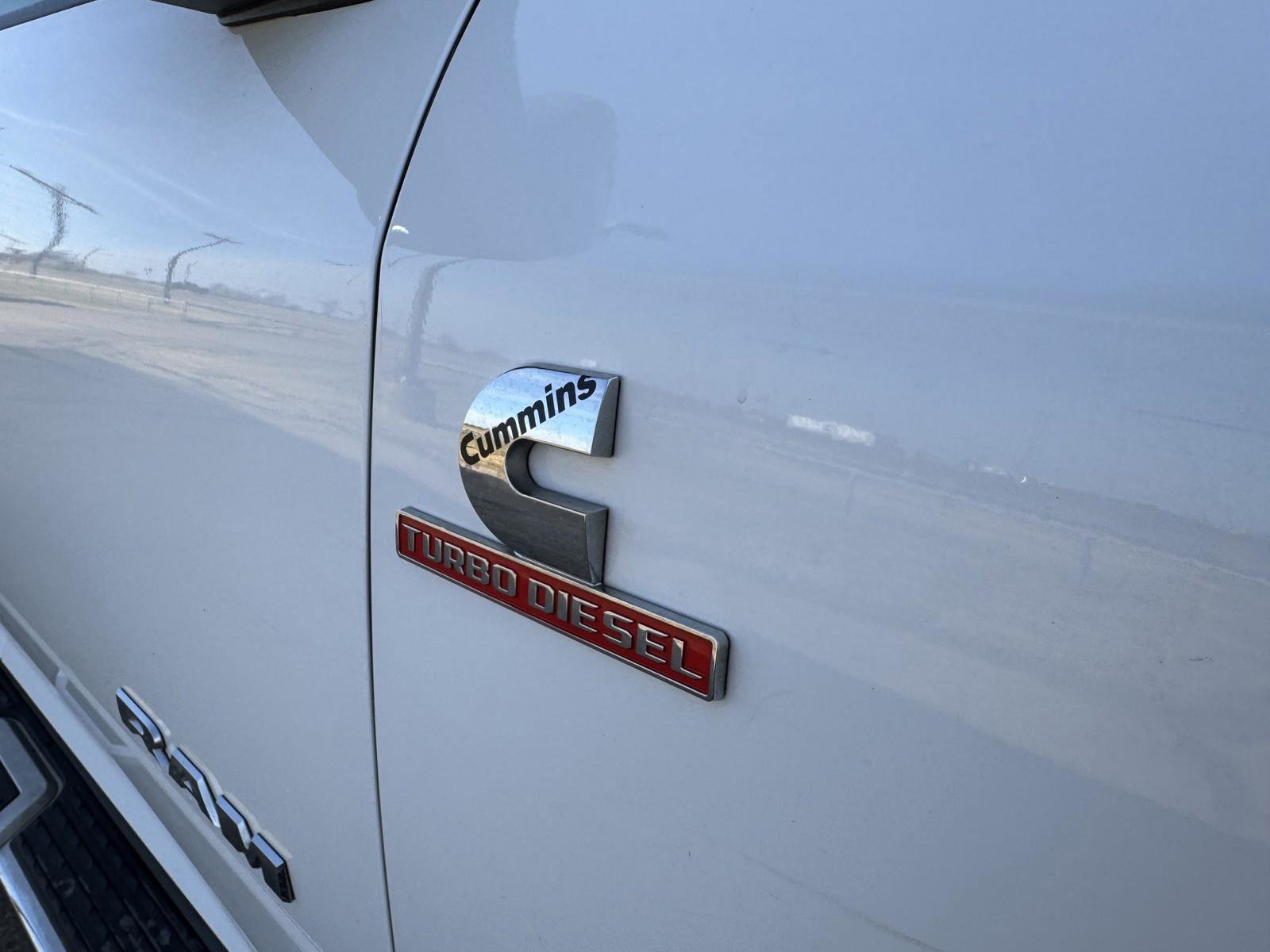 Used 2024 RAM 3500 Big Horn image 34