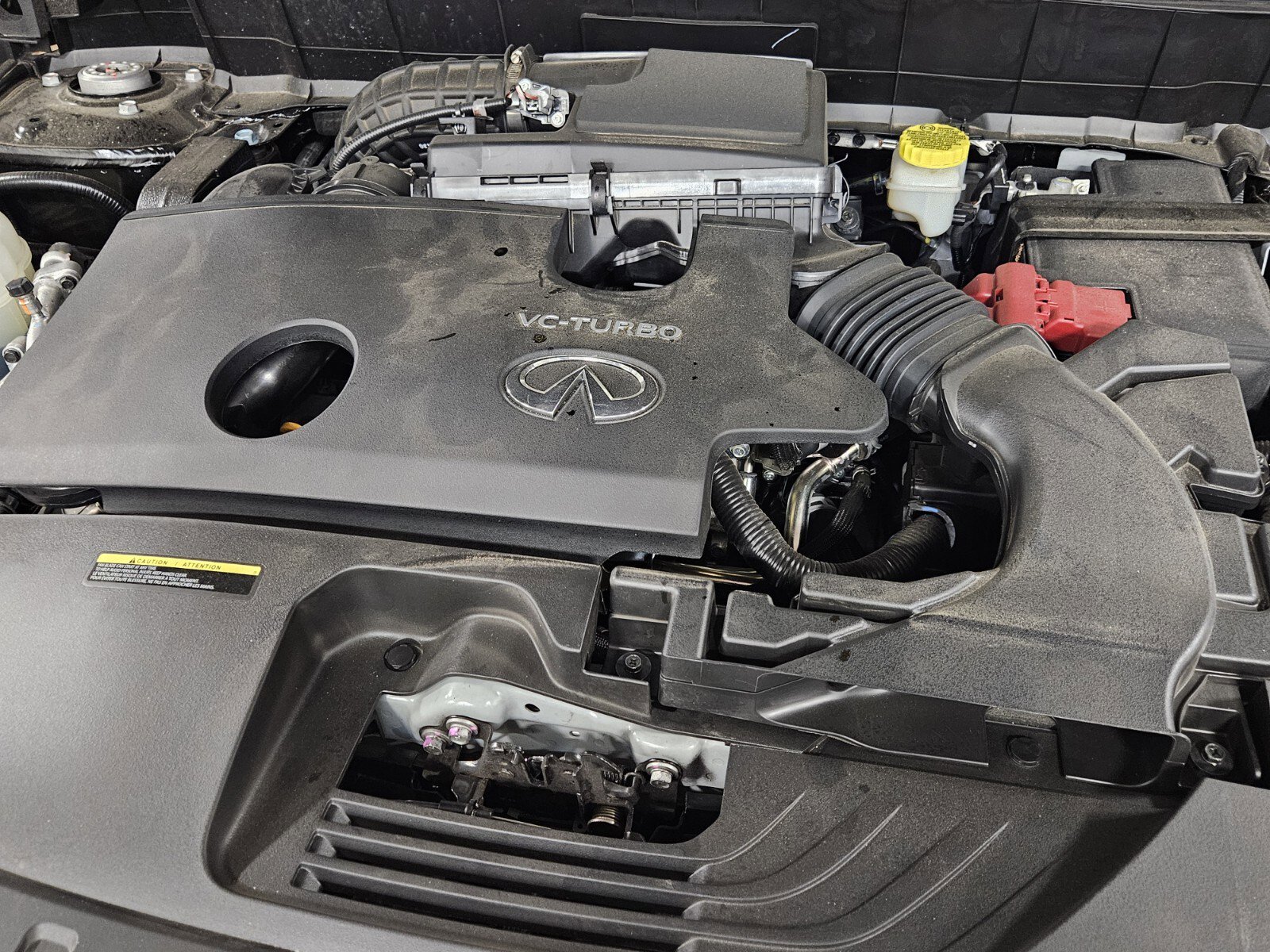 Certified 2025 INFINITI QX50 Luxe w/ Accent Package image 30