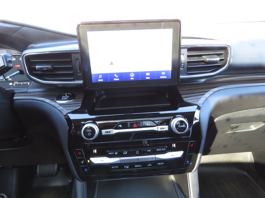Used 2021 Ford Explorer Limited w/ Hybrid Equipment Group 310A image 29