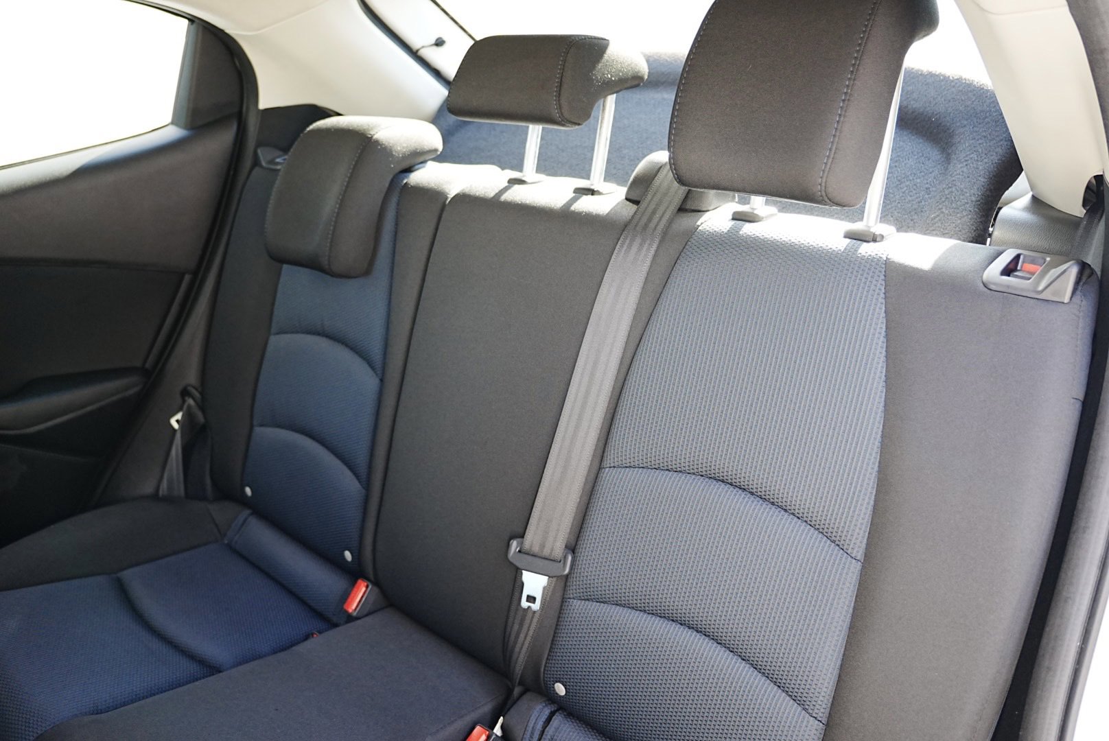 Used 2020 Toyota Yaris LE image 14