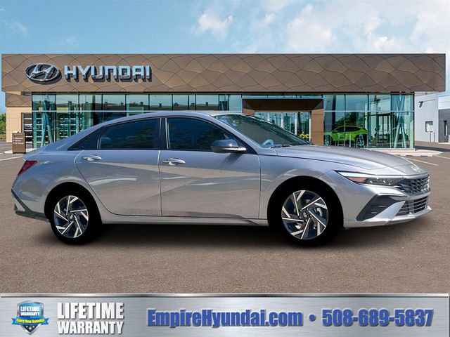 New 2025 Hyundai Elantra Sport FWD image 10