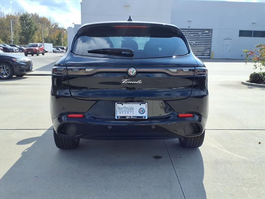 New 2025 Alfa Romeo Tonale AWD/4WD image 8