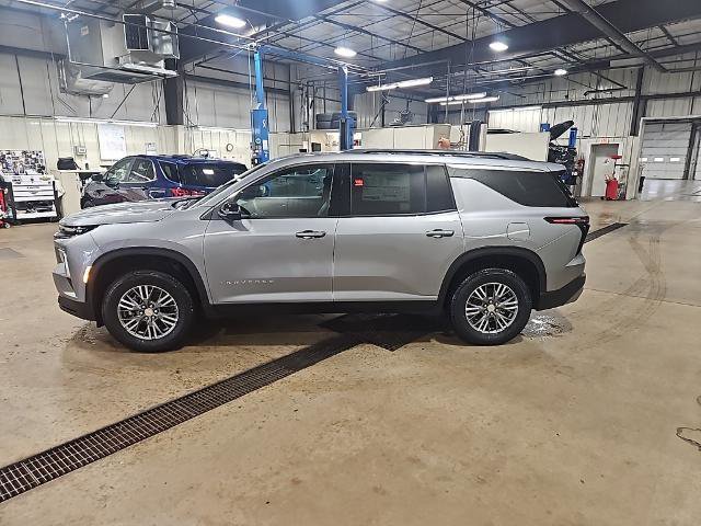 New 2026 Chevrolet Traverse LT w/ Driver Confidence Package image 3
