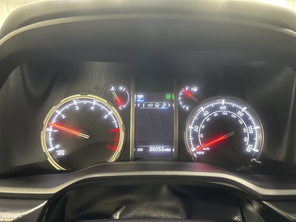 Used 2024 Toyota 4Runner TRD Off-Road Premium image 15